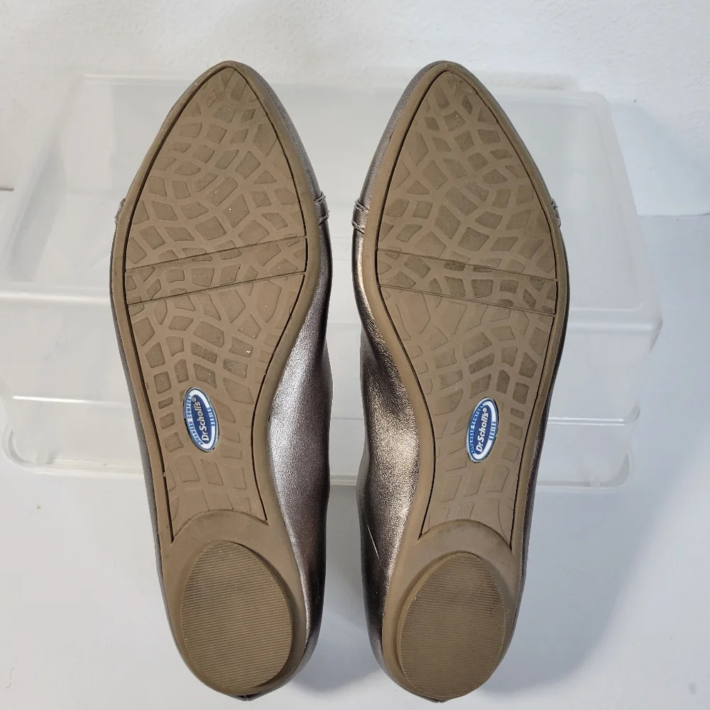 Womans Dr. Scholls Ballet Flats Pewter/Silver Size 6 Buckel Detail Pointy toe - Picture 7 of 10